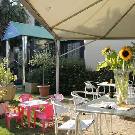 Liberty Hotel Rennes Ouest 维金勒科吉特 外观 照片
