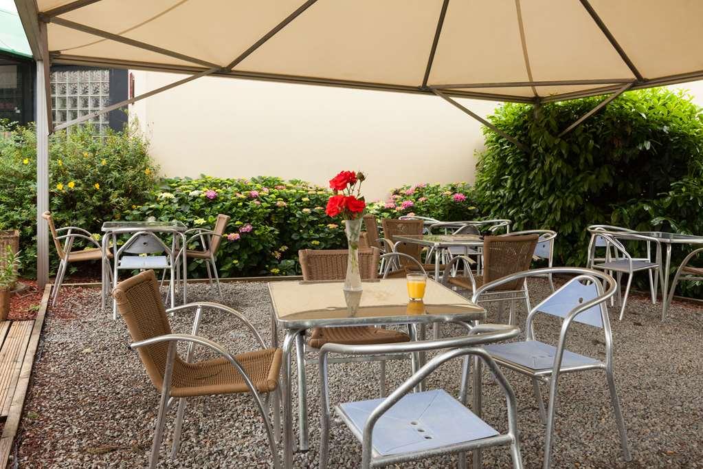 Liberty Hotel Rennes Ouest 维金勒科吉特 外观 照片